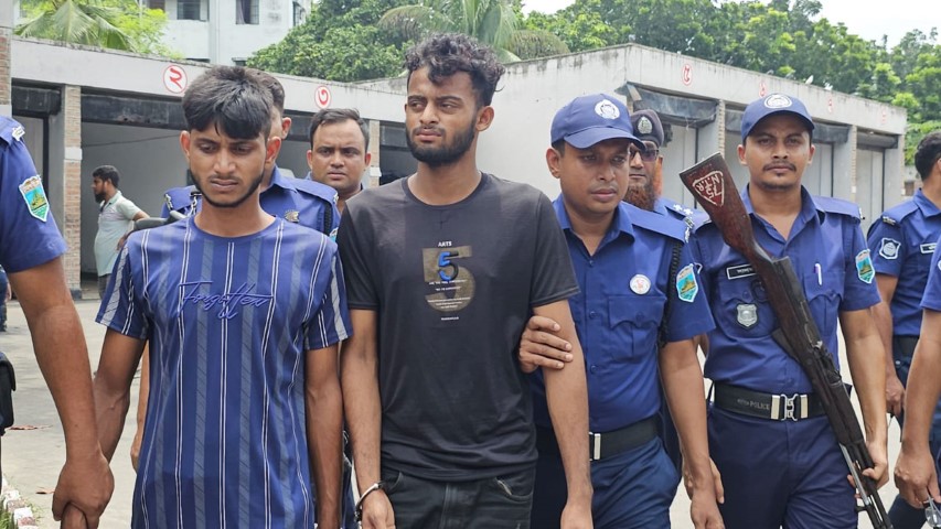 নাটোরে ট্রাক থেকে প্রায়  ৪ কোটি টাকার হেরোইনসহ গ্রেপ্তার ২