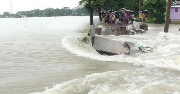 বিপৎসীমার ওপরে দক্ষিণাঞ্চলের ৭ নদীর পানি