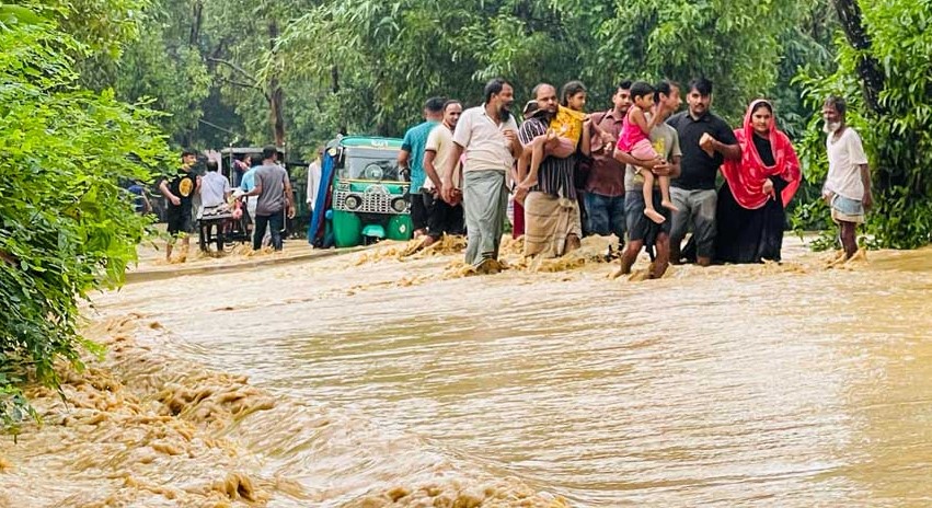 বন্যাকবলিত আট জেলা, আরও বিস্তৃত হওয়ার সম্ভাবনা