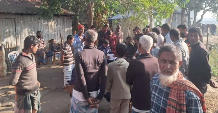 পিঠা খেতে গিয়ে বাসচাপায় নানি-নাতনির মৃত্যু
