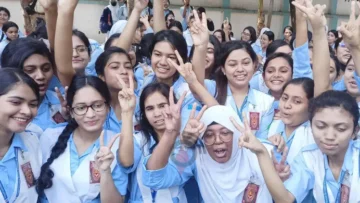 ১৩৮৮ শিক্ষাপ্রতিষ্ঠানের শতভাগ শিক্ষার্থী পাস