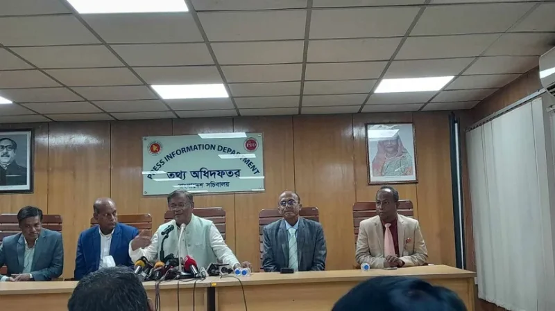 নির্বাচনে ব্যাপক হারে ভোটার উপস্থিত হবে বলে মনে করেন: ড. হাছান মাহমুদ