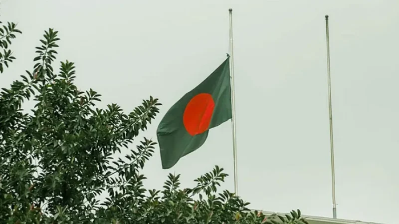 শহীদ দিবসে জাতীয় পতাকা নির্দিষ্ট মাপে উত্তোলনের নির্দেশ