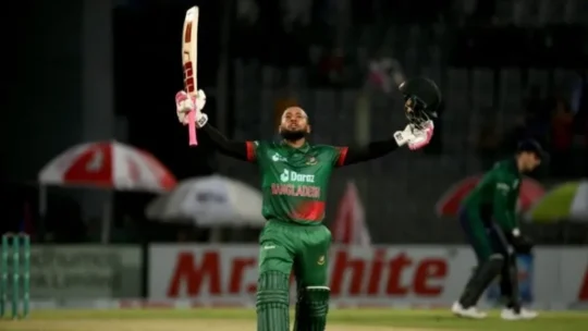 সাত হাজারি ক্লাবে মুশফিক