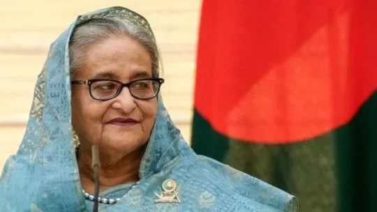 দেশ ছেড়ে শেখ হাসিনা এখন ত্রিপুরায়
