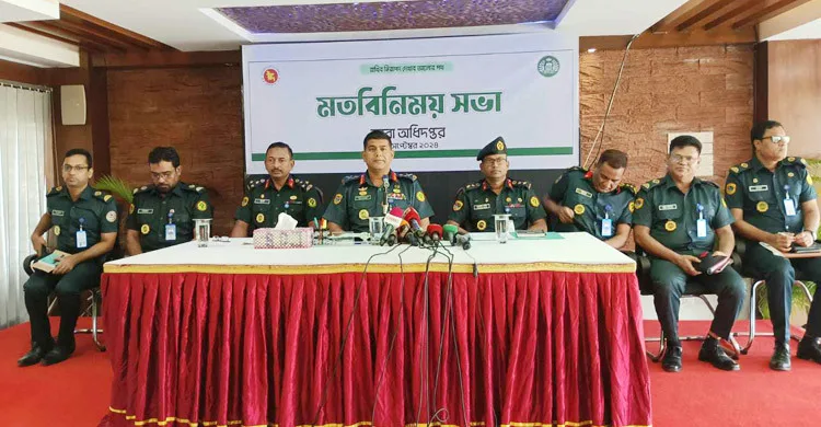 কারাগার থেকে পালিয়ে যাওয়া ৯০০ বন্দি এখনো পলাতক: আইজি প্রিজন্স