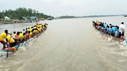 রৌমারীতে বঙ্গবন্ধুর স্মরণে আয়োজিত নৌকাবাইচের ফাইনাল অনুষ্ঠিত
