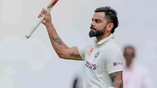 দশম খেলোয়াড় হিসেবে আন্তর্জাতিক ক্রিকেটে `৫০০'
