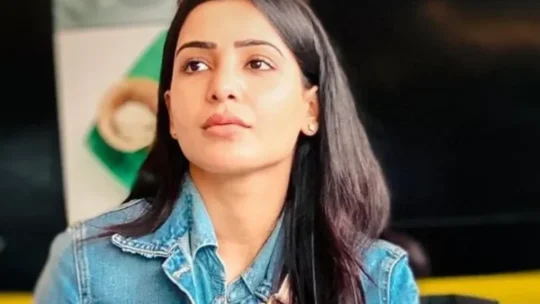 কানে যাচ্ছেন আনুশকা শর্মা