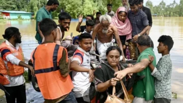 ১১ জেলায় বন্যায় ক্ষতিগ্রস্ত ৮০ লাখ মানুষ