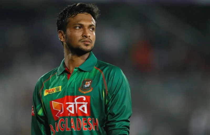 সাকিবের দেশে ফেরা নিয়ে শঙ্কা; সবার মুখে কুলুপ আঁটা