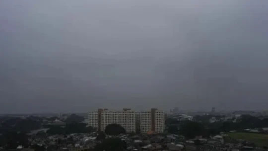 চরম বায়ুদূষণ-বৃষ্টিতে শ্রীলঙ্কাজুড়ে বন্ধ সব স্কুল