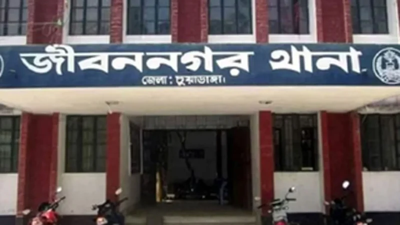 শৌচাগারে যাওয়ার কথা বলে থানা থেকে পালালেন আসামি