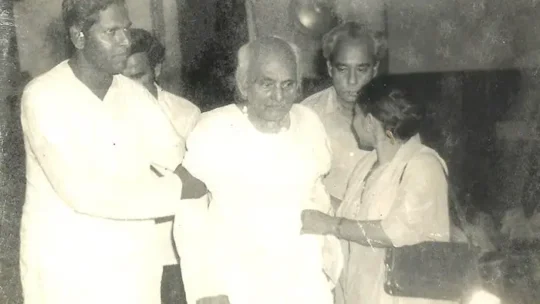 রমজানের ঐ রোজার শেষে...
