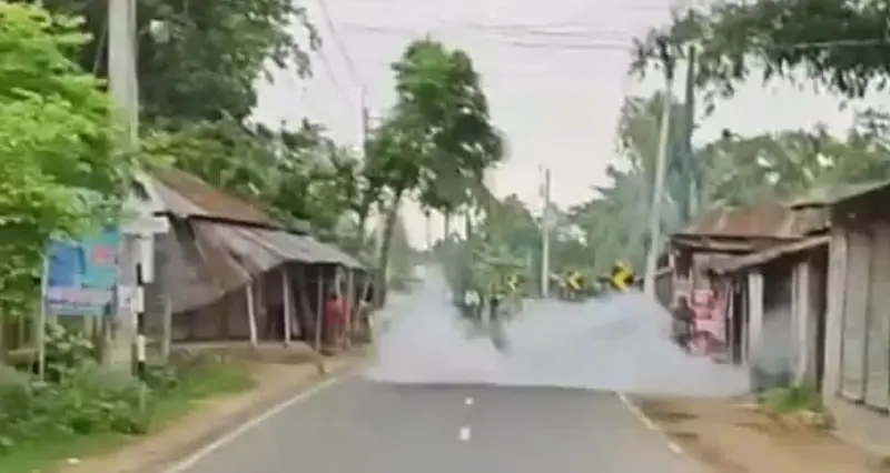 গাইবান্ধায় পানের হাট দখল নিয়ে ধাওয়া-পাল্টা ধাওয়া, এলাকায় উত্তেজনা