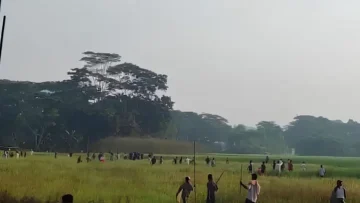 মসজিদের সভাপতি পদ নিয়ে বিরোধ, ৫ ঘরে আগুন!