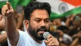 শান্তি বজায় রাখার মুচলেকায় মুক্তি পেলেন অভিজিৎ দীপ!