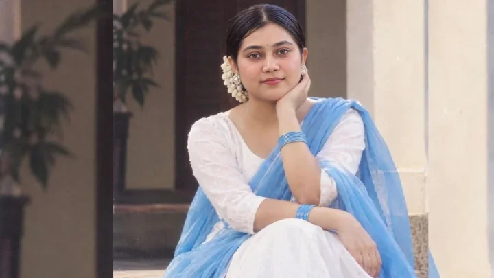 প্রতিবাদ করলে বহিষ্কারই হতে হয়, পদত্যাগ করলেন জাবি ছাত্রদল নেত্রী!