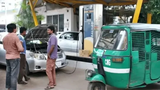 এবার অটোগ্যাসের দামও বাড়ল, লিটারে বাড়ল প্রায় ১২ টাকা!