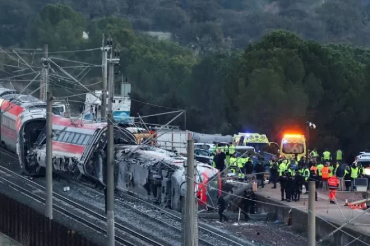 Spain train crash 04