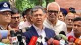 আওয়ামী লীগের রাজনৈতিক প্রত্যাবর্তন নিয়ে কঠোর বার্তা স্বরাষ্ট্রমন্ত্রীর!