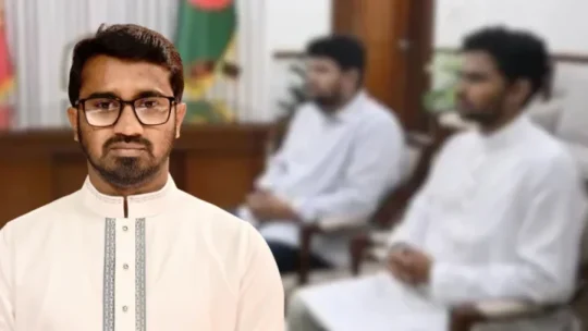 ‘পদত্যাগের আগে বিএনপিতে যোগ দিতে স্বরাষ্ট্রমন্ত্রীর বাসায় গিয়েছিলেন আসিফ মাহফুজ’: রাশেদ খান