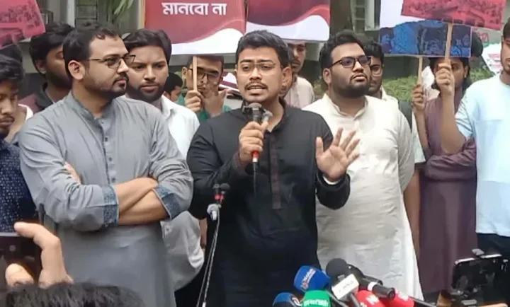 বিএনপির সমালোচনায় ডাকসু ভিপি, পায়ের নিচে আর মাটি নেই!