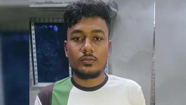 প্রধানমন্ত্রীর রাজশাহী সফর ঘিরে ‘স্নাইপার’ মন্তব্য, গ্রেপ্তার যুবক!