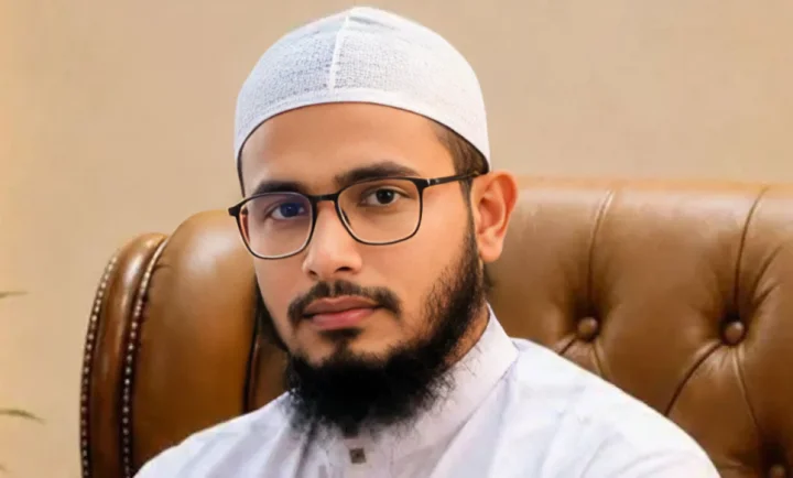 বিয়ে ছাড়াই অন্যের স্ত্রীর সঙ্গে ৭ মাস বসবাসের অভিযোগ, মুচলেকায় মুক্ত ইমাম!
