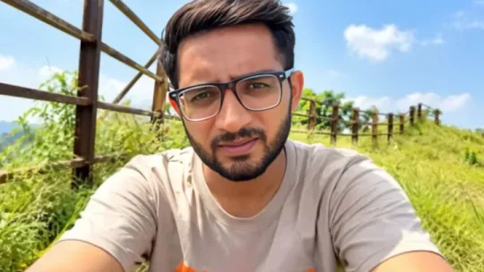 ‘আজ আমি মারা যাচ্ছি, মা আর ছোট ভাইয়ের কী হবে’ ভিডিও বার্তায় যুবকের আকুতি!