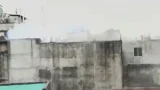 চকবাজারে সাততলা মার্কেটে আগুন, নিয়ন্ত্রণে ফায়ার সার্ভিসের ৫ ইউনিট!