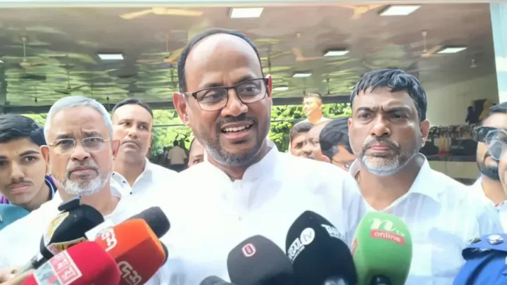 ‘কোনো অন্যায়কে ছাড় নয়’, কঠোর বার্তা প্রাণিসম্পদ প্রতিমন্ত্রী টুকুর!