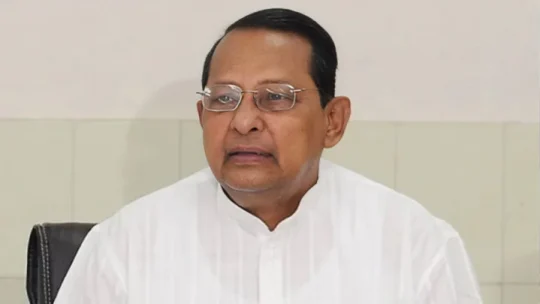 ঢাকা মেডিকেলে নেওয়া হলো হাসানুল হক ইনুকে!