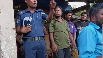 এএসআইয়ের বক্তব্যের ভিডিও ভাইরাল: ‘ঘুষ খাওয়ার জন্যই পোশাক লাগিয়েছি’