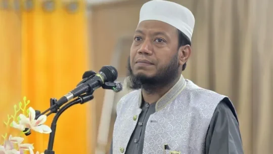 মাহফিলের অনুমতি না দেওয়ার কারণ জানতে চাইলেন আমির হামজা!