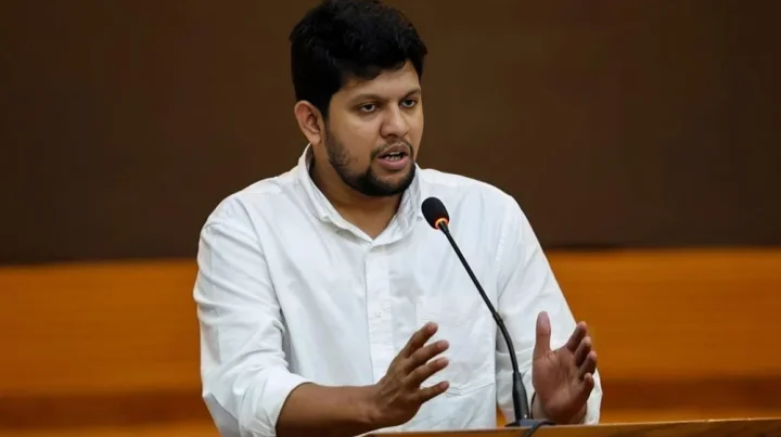 দেশ উগ্র-ডানপন্থার ট্রেনে উঠে গেছে: মাহফুজ আলমের উদ্বেগ!