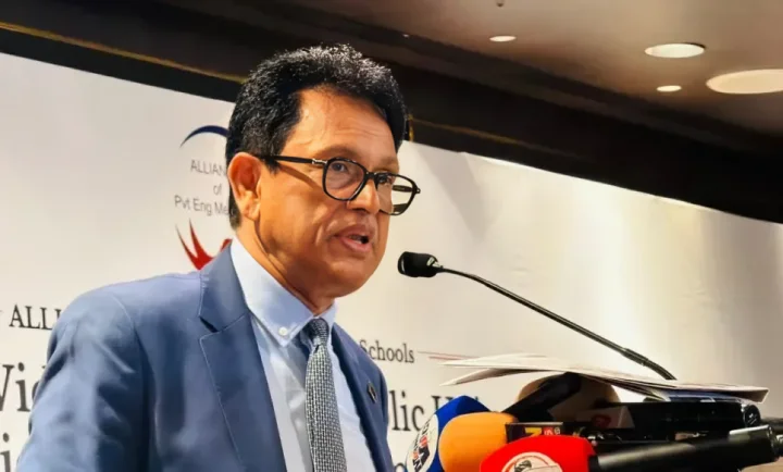 এসএসসিতে দুই বিষয়ে ফেল করলেও ১৫ দিনের মধ্যে পুনঃপরীক্ষা: শিক্ষামন্ত্রী!