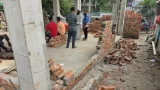 শ্রীপুরে নির্মাণাধীন দোকান ভাঙচুর ও প্রাণনাশের হুমকি, থানায় অভিযোগ