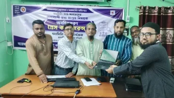 কুড়িগ্রামে ফ্যামিলি কার্ডের তথ্য সংগ্রহ কার্যক্রম শুরু, সংবাদ সম্মেলন অনুষ্ঠিত