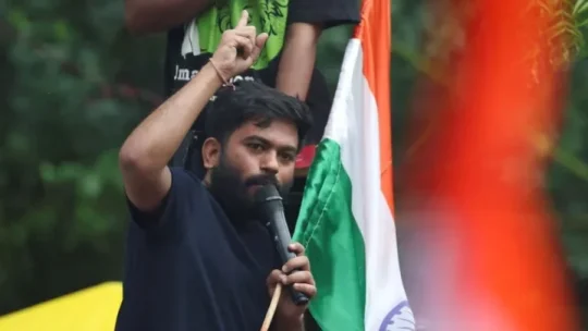 মোদি জরুরি অবস্থাকে আনুষ্ঠানিক করে ফেলেছেন’, বিক্ষোভ দমনে পুলিশি তৎপরতা নিয়ে ক্ষোভ!