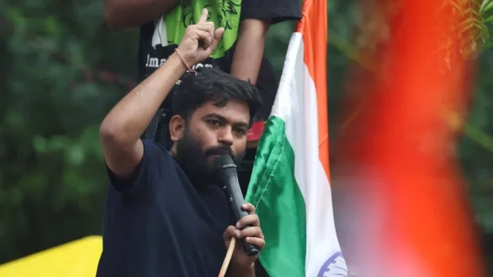 মোদি জরুরি অবস্থাকে আনুষ্ঠানিক করে ফেলেছেন’, বিক্ষোভ দমনে পুলিশি তৎপরতা নিয়ে ক্ষোভ!
