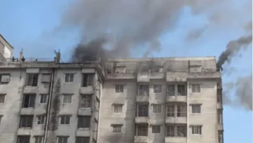 কেরানীগঞ্জে আমান প্লাস্টিক কারখানায় আগুন, নিয়ন্ত্রণে কাজ করছে ৮ ইউনিট!