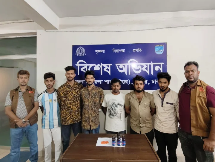 ধামরাই ও সাভারে পৃথক অভিযানে ইয়াবা ও ফেয়ারডিলসহ গ্রেফতার ৬