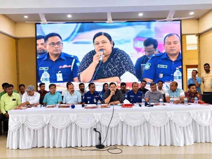 গোবিন্দগঞ্জে দুর্গাপূজা উপলক্ষে আইনশৃঙ্খলা বিষয়ক মতবিনিময় সভা অনুষ্ঠিত