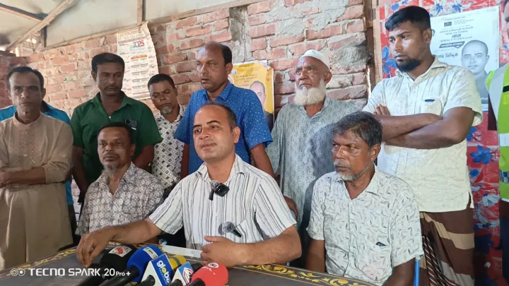 অধ্যক্ষকে পালাতে সহযোগিতার খবর অপপ্রচার দাবি করে গাইবান্ধায় বিএনপি নেতার সংবাদ সম্মেলন