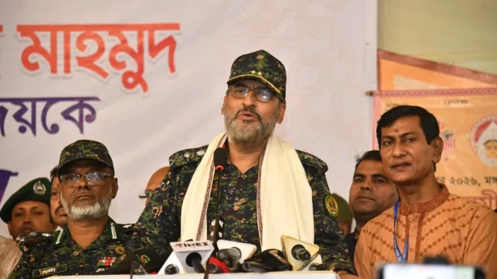 দুর্গোৎসবের নিরাপত্তা আইনশৃঙ্খলা বাহিনীর সমন্বিত শক্তির প্রতিফলন : আনসার মহাপরিচালক