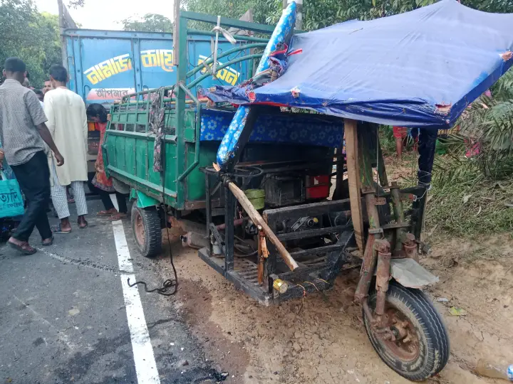 কালিয়াকৈরে পিকআপ ও নসিমনের মুখোমুখি সংঘর্ষে গরু ব্যবসায়ী নিহত, আহত ৩