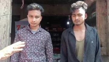 দারিয়াপুরে মোটরসাইকেলের ট্যাংকিতে সাড়ে ৭ কেজি গাঁজা জব্দ, গ্রেফতার ২
